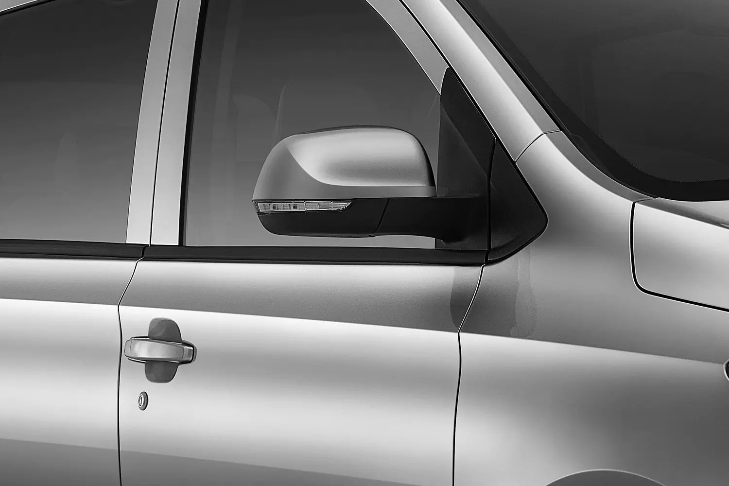 15-37-47-xResize-Image-Highlights-Confero-DB-Electric-Door-Mirror-1004-x-560.png.pagespeed.ic.AtbQiRkLLf